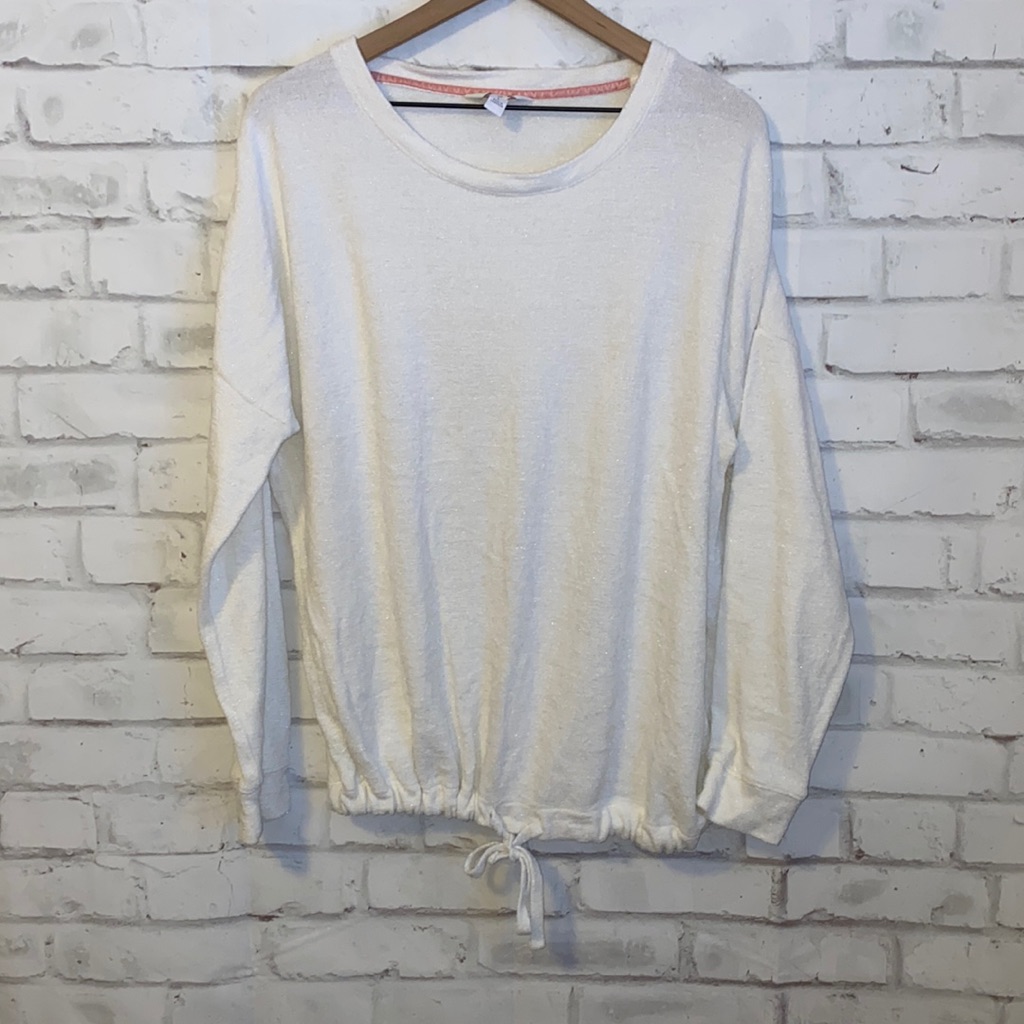Three Dots Adjustable Draw String White Pull Over